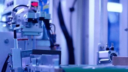 一臺手機(jī)的“智能”制造之旅 探秘聯(lián)想武漢工廠的人工智能應(yīng)用